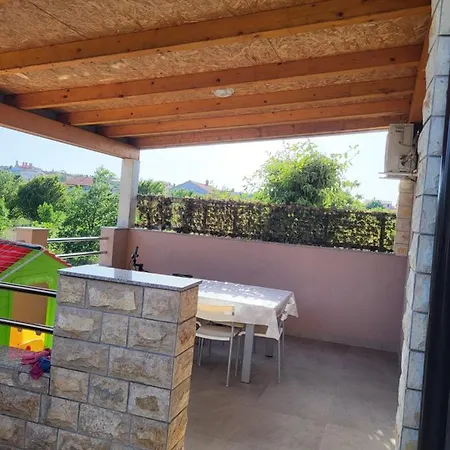 Mario Apartament *